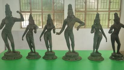 6 ancient Iambon idols worth Rs 22 crore seized 3 arrested for smuggling ரூ.22 கோடி மதிப்பிலான மிகப்பழமையான 6 ஐம்பொன் சிலைகள் பறிமுதல் - கடத்தலில் ஈடுபட்ட 3 பேர் கைது