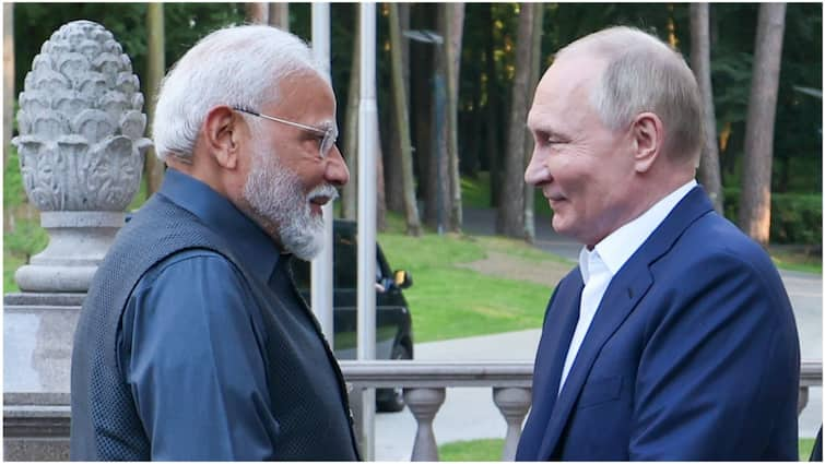 PM Modi and Putin Reiterate Deep India-Russia Ties, Focus on Peaceful Solution for Ukraine Conflict