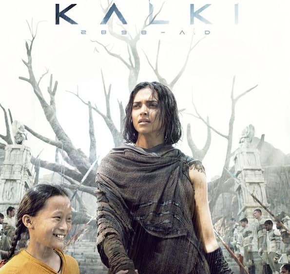 वहीं फिल्म में कमांडर मानस का किरदार निभाने वाले एक्टर शाश्वत चटर्जी ने दीपिका पादुकोण को लेकर शाकिंग खुलासा किया है.