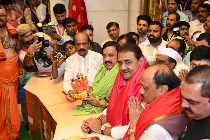 एनडीए के नेताओं ने गठबंधन के खराब प्रदर्शन के लिए अजित पवार को जिम्मेदार ठहराया. लेकिन उन सबके बावजूद हाल में एनडीए नेताओ की संयुक्त बैठक हुई और साथ में चुनाव लड़ने का ऐलान किया गया.