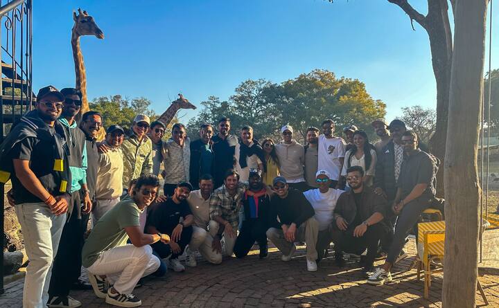 IND vs ZIM Team India Wildlife Tour: भारत और जिम्बाब्वे के बीच खेले जा रहे तीसरे टी20 मैच से पहले टीम इंडिया अपने परिवार के साथ मस्ती के मूड में नजर आई. सभी ने वाइल्डलाइफ टूर का खूब लुत्फ उठाया.