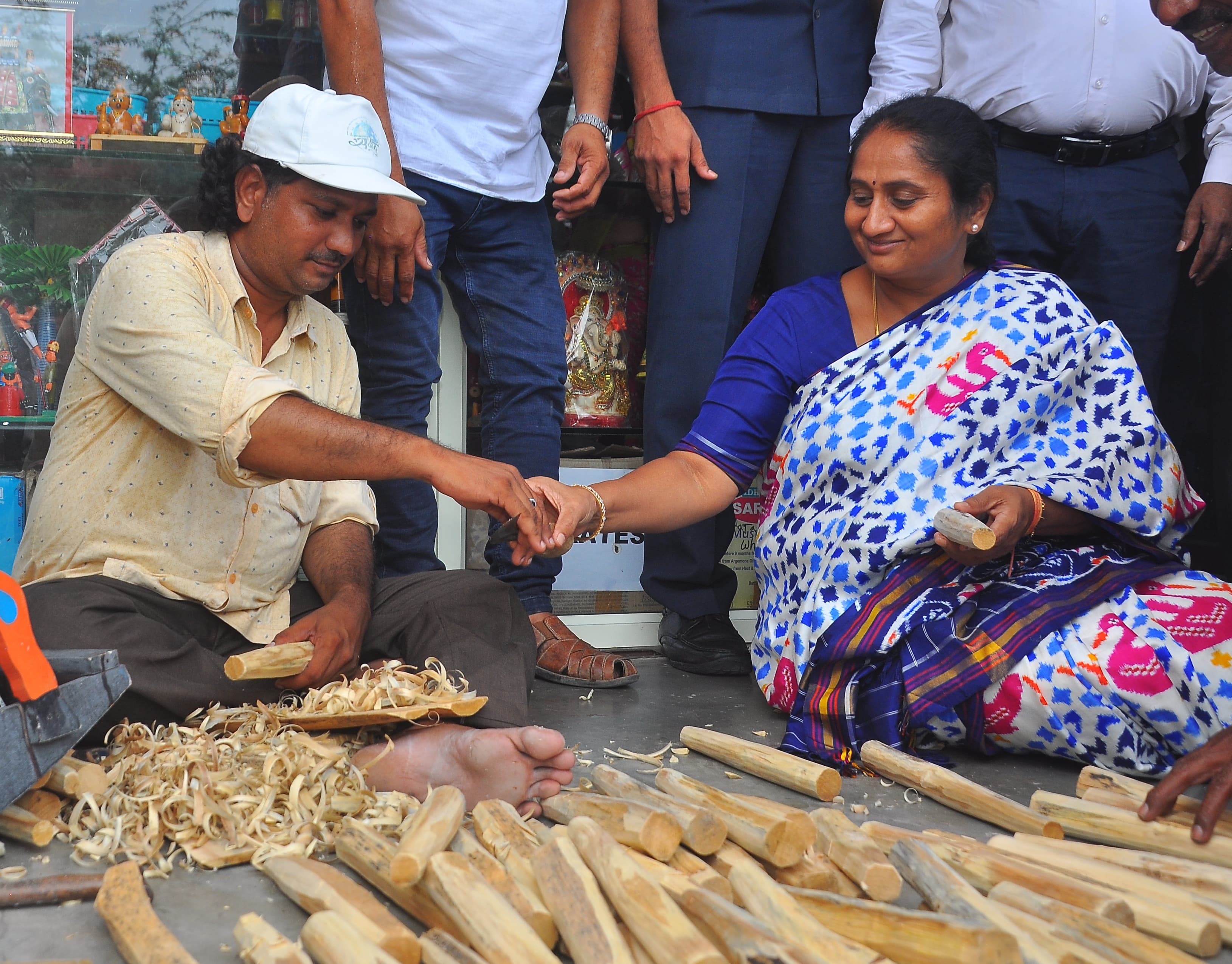 Andhra Pradesh: టూరిజం హబ్‌గా కొండపల్లి, హస్తకళాకారులకు పూర్వవైభవం తీసుకొస్తాం: ఏపీ మంత్రి సవిత