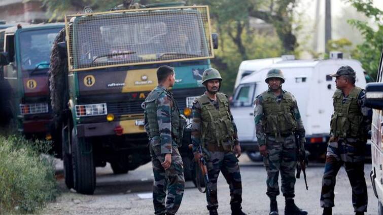 terrorists attack on army convoy in Jammu Kashmir kathua Inside story पहले फेंका ग्रेनेड, फिर 12 मिनट तक अंधाधुंध फायरिंग... शहीद हुए 5 जवान, कठुआ आतंकी हमले की Inside Story