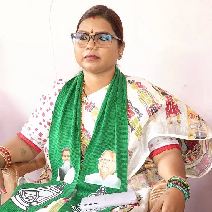 31 जून, 2024 को पटना में बीमा भारती ने पप्पू यादव से भेंट की थी. उन्होंने तभी उप-चुनाव के लिए उनसे सपोर्ट मांगा था. हफ्ते भर बाद पप्पू यादव ने बीमा भारती को समर्थन (उप-चुनाव में) दे दिया.