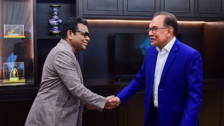 music compser a  r rahman meets malaysia prime minister anwar ibrahim A R Rahman : மலேசிய பிரதமரை சந்தித்த இசையமைப்பாளர் ஏ.ஆர் ரஹ்மான்