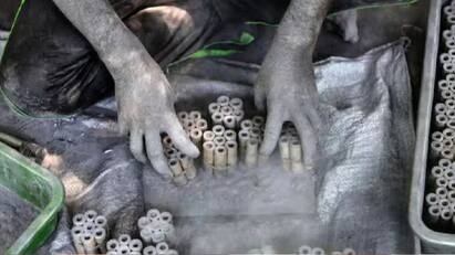 Explosion at Sivakasi Firecracker Factory  2 workers killed Sivakasi Accident: மீண்டுமா..! சிவகாசி பட்டாசு ஆலையில் வெடி விபத்து - 2 தொழிலாளர்கள் உயிரிழப்பு