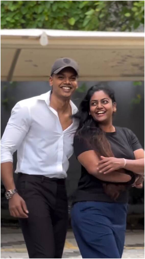 'కార్తీక దీపం' వంటలక్కతో ఉన్న ఈ అబ్బాయి ఎవరో తెలుసా? - ఎంత హ్యాండ్సమ్‌గా ఉన్నాడో కదా..