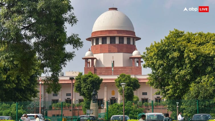 Delhi Police Harassing Petitioners In DDA Tree-Felling Case? SC Seeks Explanation From Commissioner Delhi Police Harassing Petitioners In DDA Tree-Felling Case? SC Seeks Explanation From Commissioner