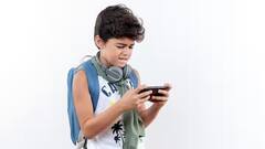 Parenting Tips: બાળકોને વધુ સમય સુધી મોબાઇલ ફોન આપવો પડી શકે છે ભારે, આ રીતે રાખો બાળકોને દુર...