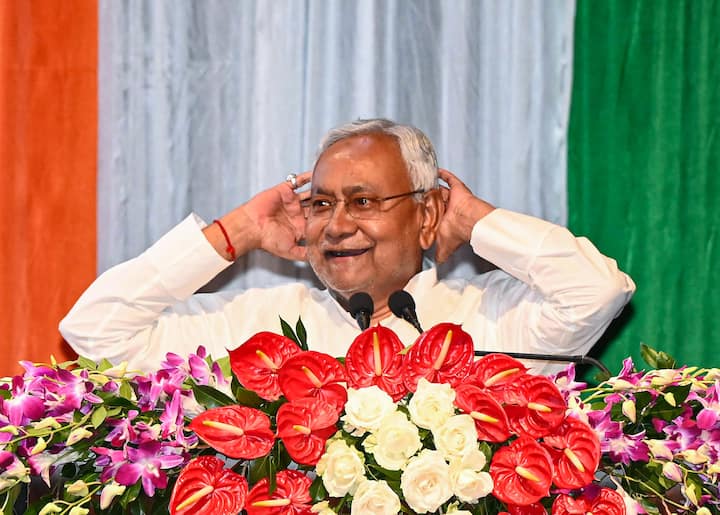 चूंकि, जेडी(यू) ने कलाधर मंडल को रुपौली से उतारा है. ऐसे में जवाब में तेजस्वी यादव ने भी गौता समुदाय की बीमा भारती को टिकट दिया.