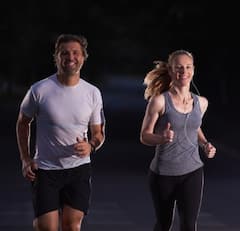 ਰਾਤ ਦੇ ਖਾਣੇ ਤੋਂ ਬਾਅਦ ਜੇਕਰ ਕਰਦੇ ਹੋ ਇਹ ਵਾਲੀ ਸੈਰ ਤਾਂ ਪੇਟ 'ਤੇ ਜੰਮੀ ਚਰਬੀ ਹੋ ਜਾਵੇਗੀ ਗਾਇਬ, ਜਾਣੋ ਹੋਰ ਫਾਇਦੇ