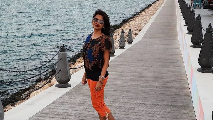 রচনার স্বামী প্রবাল বসু ২০২২-২৩ সালে উপার্জন করেছেন ২,৩৯,২৪০ টাকা,  ২০২১-২২ অর্থবর্ষে আয় করেছেন ৬৩ হাজার ৮১০ টাকা,২০২০-২১-এ আয় করেছেন ৪ লাখ ২০ হাজার ৫১০ টাকা, ২০১৯-২০ তে আয় করেছেন ৪ লাখ ৯২ হাজার ৪০০ টাকা। ছবি: ইনস্টাগ্রাম