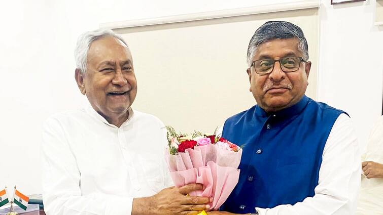 Ravi Shankar Prasad and Vijay Sinha thanked CM Nitish on inauguration of  third phase of Patna Marine Drive Patna Marine Drive: पटना मरीन ड्राइव के तीसरे फेज के उद्घाटन पर रविशंकर प्रसाद बोले- 'नीतीश कुमार का अभिनंदन'