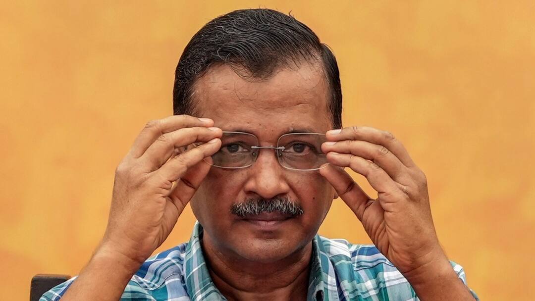ED Chargesheet arvind Kejriwal and AAP accused in delhi liquor scam case ann किंगपिन, साजिशकर्ता... ED ने चार्जशीट में केजरीवाल और AAP को बनाया आरोपी, लगाए ये गंभीर आरोप