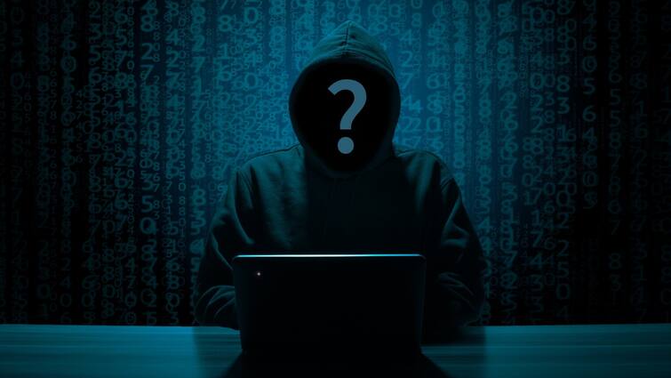 Amazon Prime Day Sale 2024 Cyber Fraud through fake website Phishing Attacks know details आपकी छोटी सी गलती बना देगी कंगाल! Amazon सेल से कर रहे शॉपिंग तो हो जाएं सावधान