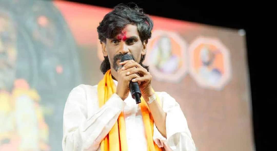 Manoj Jarange Patil met Dhangar hunger strikers in latur slams on Guardian Minister Girish Mahajan over Dhangar reservation Maharashtra Politics marathi news Manoj Jarange Patil : जरांगे पाटलांनी घेतली धनगर उपोषणकर्त्या तरुणांची भेट; पालकमंत्री गिरीश महाजनांना सुनावले खडे बोल!