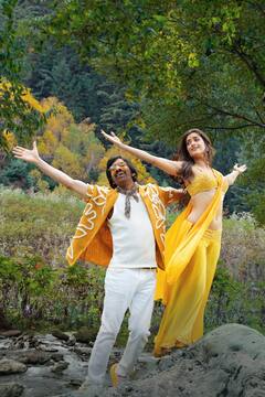 Mr Bachchan Stills: మిస్టర్ బచ్చన్ సినిమాలో రవితేజ, భాగ్యశ్రీ స్టిల్స్ - జోడీ ఎంత బావుందో చూశారా?