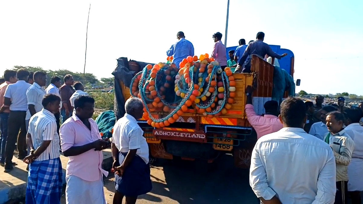 பூம்புகாரில் மீன்பிடி வலைகளை பறிமுதல் செய்த மீன்வளத்துறை அதிகாரிகள் - காரணம் இதுதான்