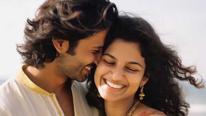 মীন রাশির জাতকরা অত্যন্ত সহানুভূতিশীল। সম্পর্ক টিকিয়ে রাখতে কোনও পদক্ষেপ করা থেকেই পিছিয়ে থাকেন না এঁরা।