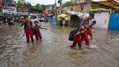 Bihar Weather: बिहार में भारी बारिश की चेतावनी, पटना, मुजफ्फरपुर सहित 18 जिलों में ऑरेंज अलर्ट
