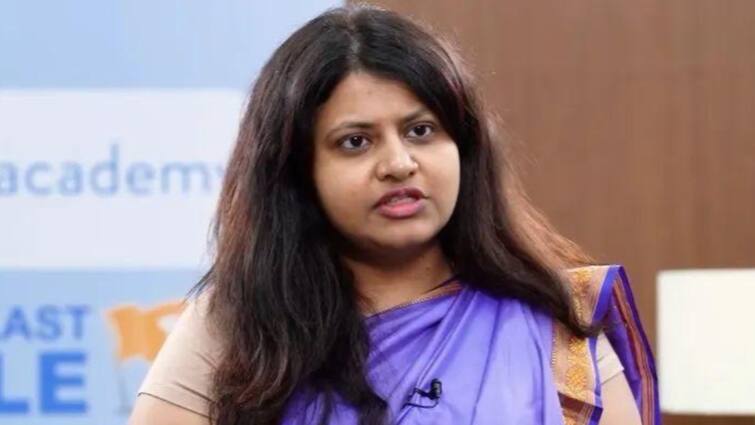 Centre Panel Probe Allegations Trainee IAS Officer Puja Khedkar Centre Forms One-Member Panel To Probe Allegations Against Trainee IAS Officer Puja Khedkar