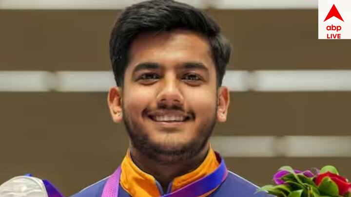 ২০২২ এশিয়ান গেমসে ঐশ্বর্য প্রতাপ সিংহ তোমার চারটি পদক জিতেছেন। পুরুষদের ৫০ মিটার রাইফেল ইভেন্টে ২৩ বছরের এই শ্যুটার অলিম্পিক্সে ভারতের পদকের সম্ভাবনা উজ্জ্বল করছেন।