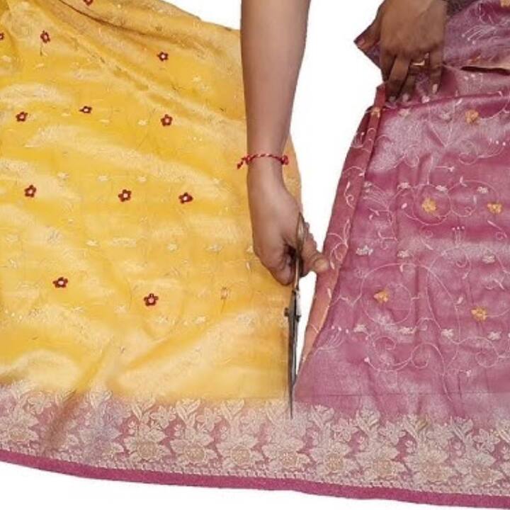 You can make doormats or cushion covers using old sarees to give a new look to your home. These look very beautiful and will also be very beneficial for you. You can make beautiful cushion covers using old sarees. Along with this, you can also decorate it with the help of fancy buttons available in the market.