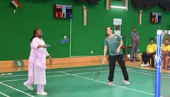 ਰਾਸ਼ਟਰਪਤੀ ਮੁਰਮੂ ਨੇ ਸਾਇਨਾ ਨੇਹਵਾਲ ਨਾਲ ਖੇਡਿਆ ਬੈਡਮਿੰਟਨ, ਸਾਹਮਣੇ ਆਈਆਂ ਸ਼ਾਨਦਾਰ ਤਸਵੀਰਾਂ