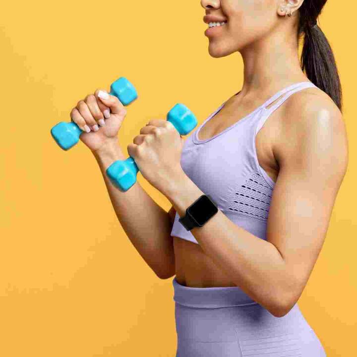 ਪਰ ਅਜਿਹੀ ਧਾਰਨਾ ਰੱਖਣਾ ਗਲਤ ਹੈ। ਕਸਰਤ ਸਰੀਰ ਦੀ ਜ਼ਰੂਰਤ ਹੈ ਇਸ ਲਈ ਇਸ ਨਾਲ ਕੋਈ ਫਰਕ ਨਹੀਂ ਪੈਂਦਾ ਕਿ ਤੁਸੀਂ ਕਿੰਨੇ ਸਿਹਤਮੰਦ ਹੋ ਜਾਂ ਤੁਸੀਂ ਕਿੰਨਾ ਸਰੀਰਕ ਕੰਮ ਕਰ ਰਹੇ ਹੋ। ਅੱਜ ਦੀ ਖਰਾਬ ਜੀਵਨ ਸ਼ੈਲੀ ਕਾਰਨ ਬਹੁਤੇ ਲੋਕਾਂ ਨੂੰ ਕਸਰਤ ਕਰਨ ਦੀ ਲੋੜ ਪੈਣ ਲੱਗੀ ਹੈ। ਪਰ ਸਾਨੂੰ ਕਿਵੇਂ ਪਤਾ ਲੱਗੇਗਾ ਕਿ ਸਾਡੇ ਸਰੀਰ ਨੂੰ ਕਸਰਤ ਦੀ ਲੋੜ ਹੈ? ਇਹ ਮੰਨਿਆ ਜਾਂਦਾ ਹੈ ਕਿ ਸਾਡਾ ਸਰੀਰ ਕੁਝ ਸੰਕੇਤ ਦਿੰਦਾ ਹੈ ਜੋ ਸਾਨੂੰ ਦੱਸਦੇ ਹਨ ਕਿ ਸਾਨੂੰ ਸਰੀਰਕ ਗਤੀਵਿਧੀਆਂ ਦੀ ਜ਼ਰੂਰਤ ਹੈ, ਆਓ ਜਾਣਦੇ ਹਾਂ ਇਸ ਬਾਰੇ