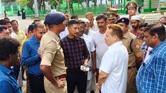 यूपी: अलीगढ़ कलेक्टर ने मुहर्रम और कांवड़ यात्रा की तैयारियों का लिया जायजा, दिए ये निर्देश