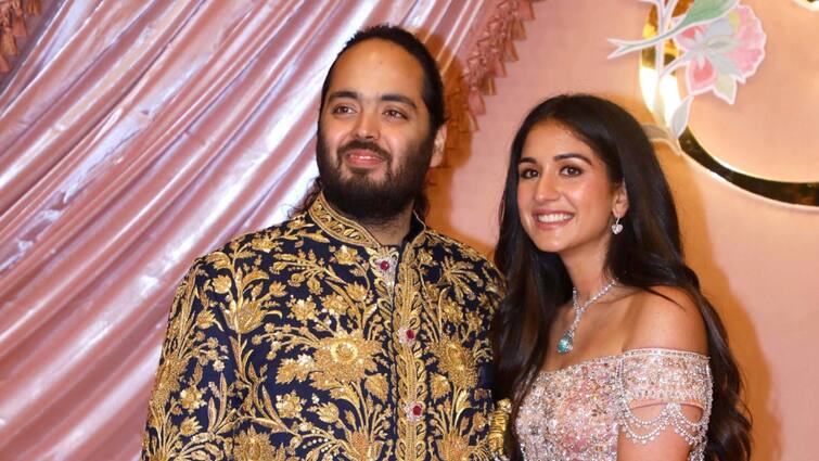 Anant Ambani Radhika Merchant Wedding Mumbai Bandra Kurla Complex employee work from home till July 15 Anant Radhika Wedding: अनंत-राधिका की शादी के चलते इन कंपनियों ने कर दिया वर्क फ्रॉम होम का ऐलान, माजरा क्या है, जानिए