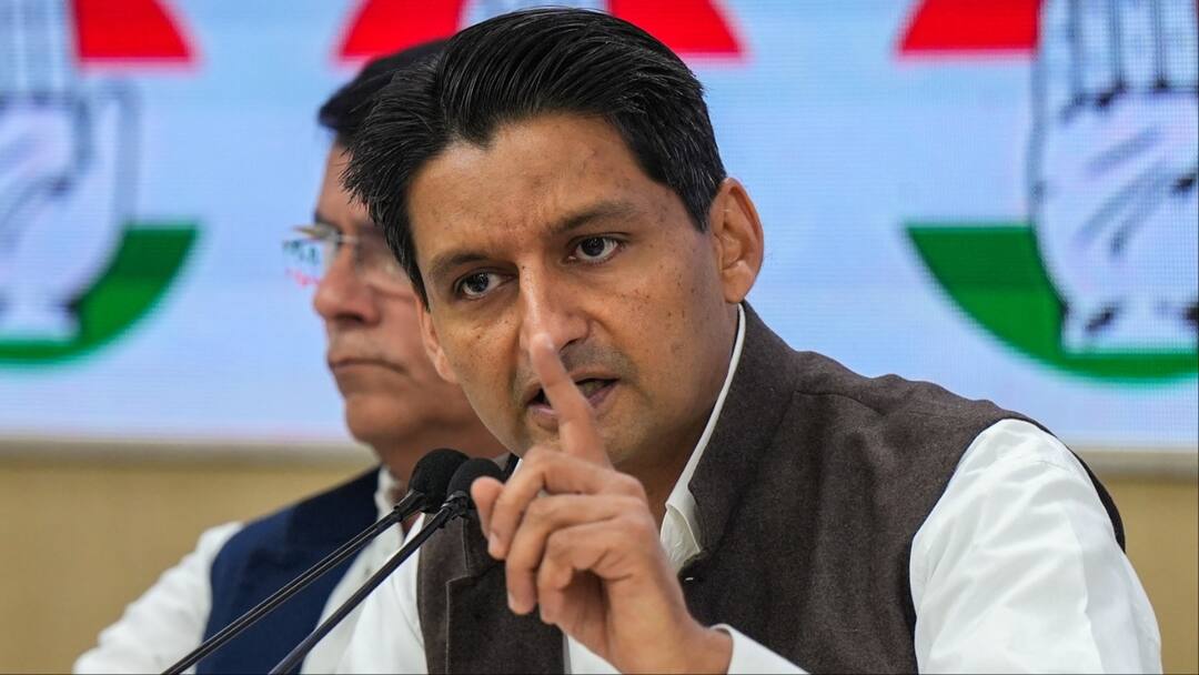 Haryana: JJP नेता की हत्या पर घिरी नायब सैनी सरकार, दीपेंद्र हुड्डा बोले- 'BJP की नहीं बदमाशों...' Haryana JJP Leader ravindra saini Murder Case Deepender Singh Hooda Attacks On BJP Nayab Singh Saini Government Haryana: JJP नेता की हत्या पर घिरी नायब सैनी सरकार, दीपेंद्र हुड्डा बोले- 'BJP की नहीं बदमाशों...'