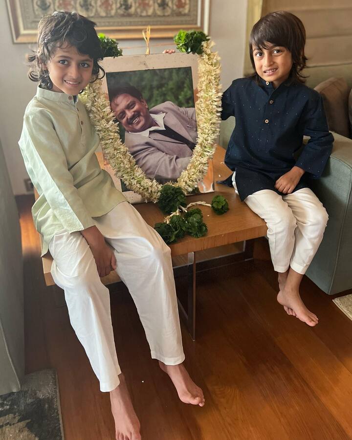 रितेश म्हणाला, 'जेव्हा माझ्या मुलांनी मला त्यांचे फोटो क्लिक करण्याबद्दल विचारले, तेव्हा मी म्हणालो की तुम्ही लोकांनी तुमचे फोटो क्लिक करण्यासाठी तुम्ही आतापर्यंत काहीही केले नाही. तरीही ते तुमचे फोटो क्लिक करत असतील तर तुम्ही त्यांना हात जोडून अभिवादन करावे.