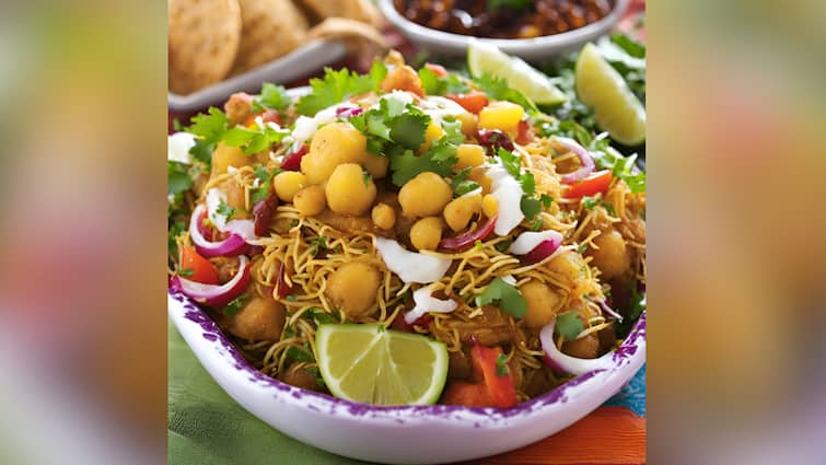 Anant Ambani Wedding Menu Chaats: Know Different Types Of Chaat You Must Try Samosa Chaat To Dabeli: Know Different Types Of Chaat You Must Try