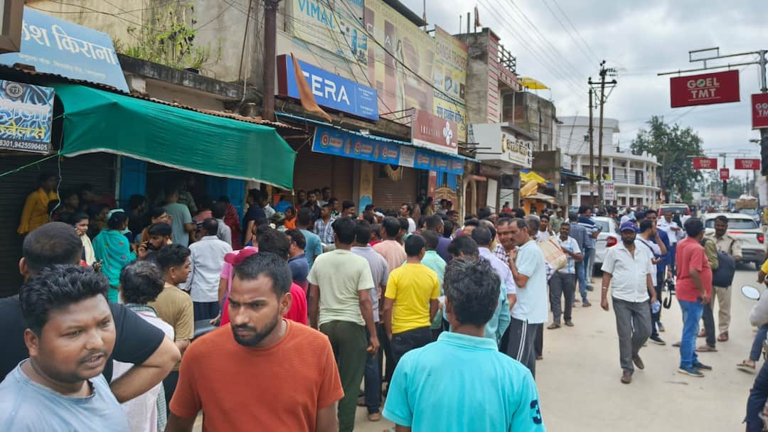 Jagdalpur double murder case Sensation spread dead body of mother and son found in house ann जगदलपुर में डबल मर्डर केस से सनसनी, मां- बेटे की घर में मिली लाश, छोटे बेटे को किया घायल