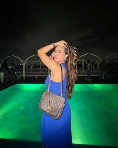 Neha Malik PHOTO: બ્લૂ બોડીકોન ડ્રેસમાં નેહા મલિકે કેમેરા સામે આપ્યા ગ્લેમરસ પોઝ