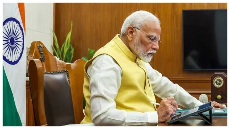 PM Narendra Modi Meeting with NITI Aayog with economists Finance Minister Nirmala Sitharaman आने वाली है अच्छी खबर! बजट से पहले पीएम मोदी संग नीति आयोग और अर्थशास्त्रियों की बैठक