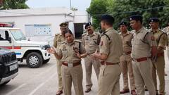 नोएडा पुलिस की चेतावनी! गाड़ी चलाते पकड़े गए नाबालिग तो भरना पड़ेगा इतने हजार का जुर्माना