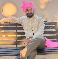 ‘પૈસાની જરૂર હોય તો કહેજે, તું મને ગમે છે, મને પણ...’ લંપટ શિક્ષકે વિદ્યાર્થીની પાસે કરી અભદ્ર માંગણી