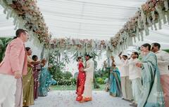 Varu Nicholai Wedding : வரு நிக்கோலாய் கல்யாணம் முடிஞ்சிடுச்சு... புது ஜோடியை வாழ்த்தி வரும் பிரபலங்கள்!