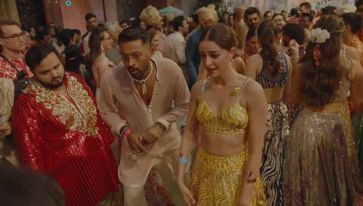 Ananya Panday and Hardik Pandya dance together at the wedding.