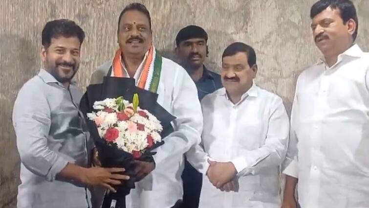 Rajendranagar BRS MLA Prakash Goud joins in Congress Party before Revanth Reddy MLA Prakash Goud: కాంగ్రెస్‌లోకి మరో బీఆర్ఎస్ ఎమ్మెల్యే ప్రకాశ్ గౌడ్ - ఎనిమిదికి చేరిన సంఖ్య