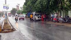 திண்டுக்கல், தேனி மாவட்டத்தில் பெய்த திடீர் மழையால் மக்கள் மகிழ்ச்சி