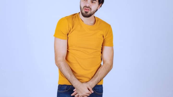 डायबिटीज: डायबिटीज की बीमारी में भी रुक-रुक कर पेशाब की समस्या होती है. अगर आप भी इस परेशानी से गुजर रहे हैं तो डॉक्टर से तुरंत बात करें.