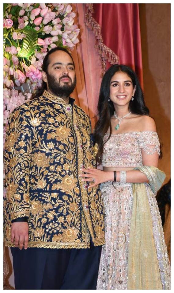 राधिका मर्चेंट कहां करती है नौकरी, सैलरी-नेटवर्थ जानें