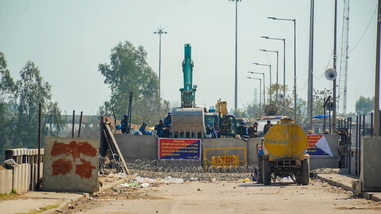 Supreme Court On Shambhu Border Barricading Blockade Farmer Protest Haryana and Punjab High Court SC On Shambhu Border: 'हम कह रहे हैं शंभु बॉर्डर खोलें', सुप्रीम कोर्ट ने हरियाणा सरकार को लगाई फटकार