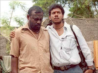 வெயில் படத்தில்தான் ஜி வி பிரகாஷ் குமார் இசையமைப்பாளராக அறிமுகமானார். இப்படம் சிறந்த தமிழ்த் திரைப்படத்திற்கான தேசிய விருதையும் பெற்றது.