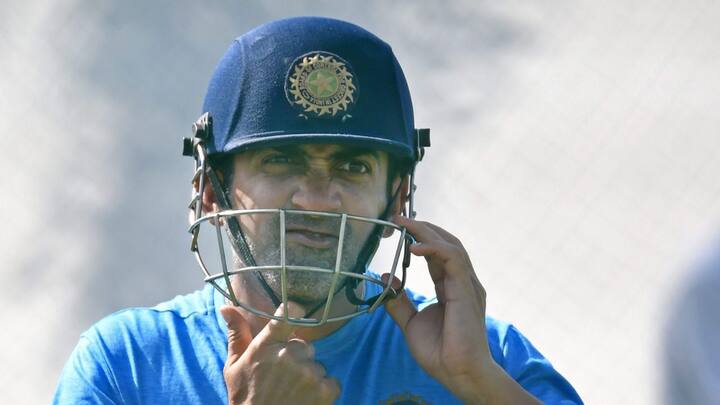 সদ্যই জাতীয় দলের নতুন কোচ হিসাবে গৌতম গম্ভীরের নাম ঘোষণা করা হয়েছে। আন্তর্জাতিক ক্রিকেটে ১০ হাজারের অধিক রান। ২০টি শতরান। ক্রিকেটার হিসাবে গম্ভীরের পরিসংখ্যান কিন্তু এককথায় দারুণ। কিন্তু তিনি একা নন,ভারতের কোচ হওয়ার আগে ক্রিকেটার হিসাবে আন্তর্জাতিক আঙিনা মাতিয়েছন আরও অনেকে।