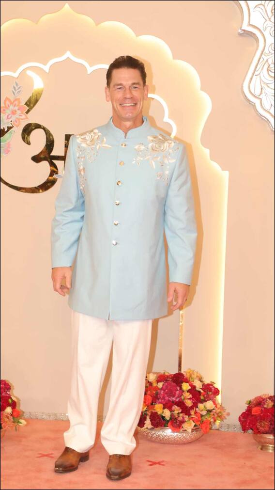 जॉन सीना ने अनंत अंबानी की शादी में पहनी शेरवानी