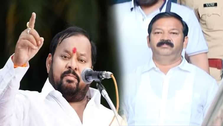 Ganpat Gaikwad and Shahaji Bapu Patil Voting create twist in Maharashtra Vidhan Parishad Election 2024 Congress objection marathi news Maharashtra Vidhan Parishad Voting : गणपत गायकवाड जेलमध्ये, शहाजीबापू रुग्णालयात, महायुतीची दोन मते कुणाचं गणित बिघडवणार?